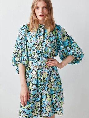 IPEKYOL Floral Puff-Sleeve Mini Dress in Blue and Green